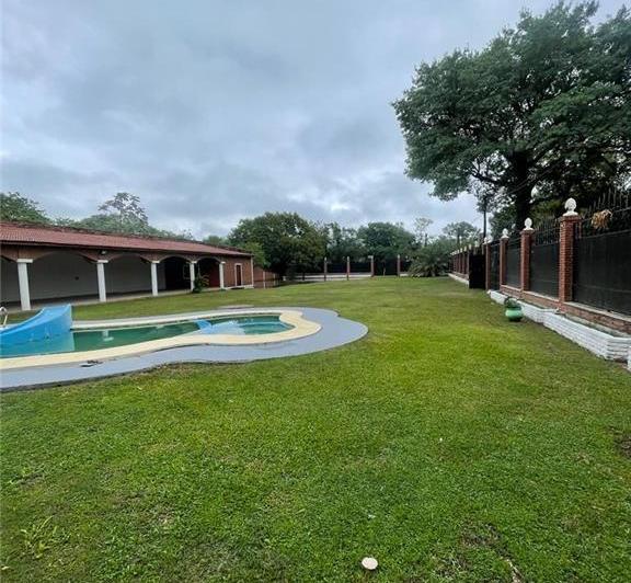 Quinta vacacional · 250m² · 2 Ambientes · 20 Cocheras