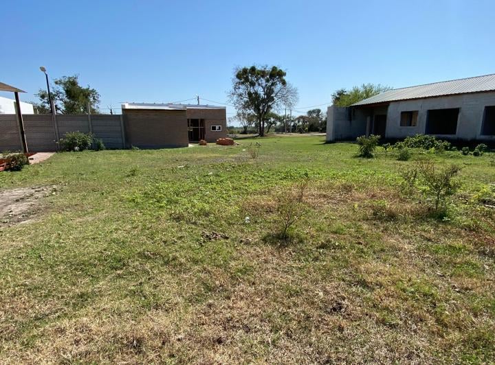 Terreno · 216m²