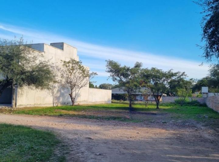 Terreno · 653m²
