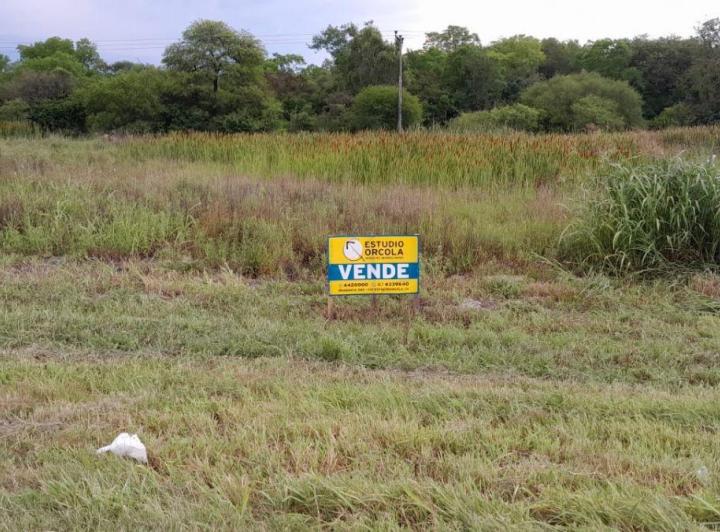 Terreno · 300m²