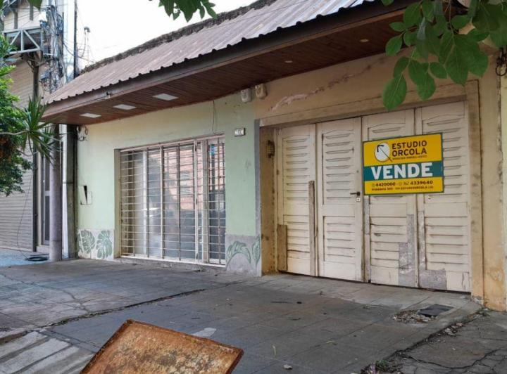 Casa · 209m² · 6 Ambientes · 1 Cochera