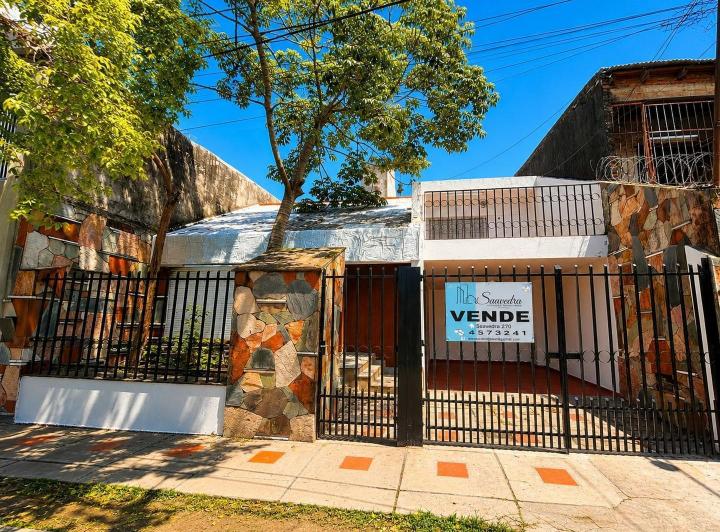 Casa · 172m² · 5 Ambientes · 1 Cochera
