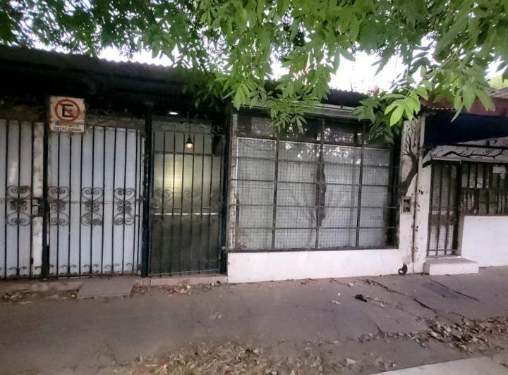 Casa · 230m² · 6 Ambientes · 1 Cochera