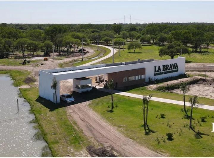 Terreno · 700m²