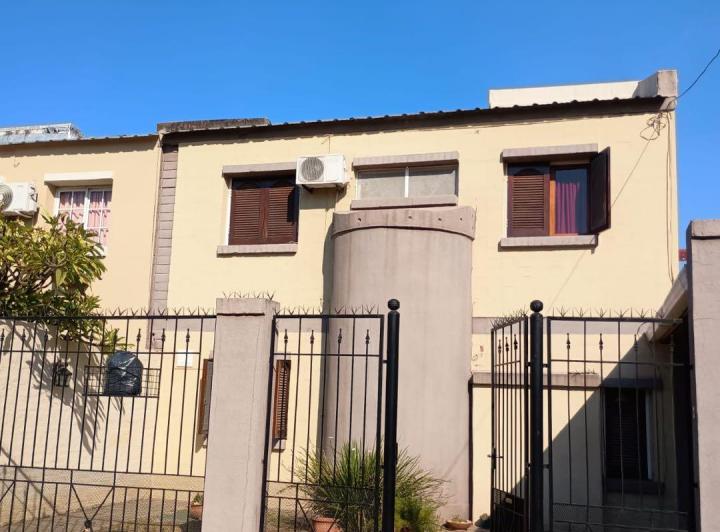 Casa · 98m² · 3 Dormitorios · 1 Cochera