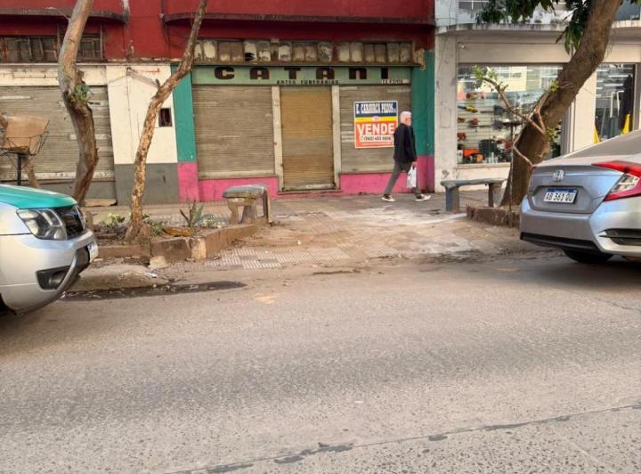 Local comercial · 168m²