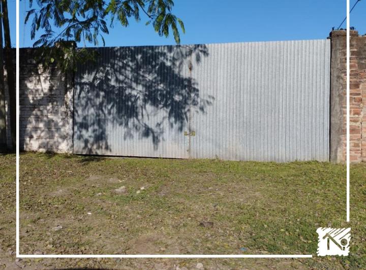 Terreno · 332m²