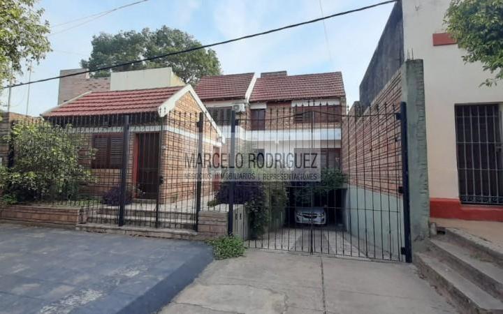 Casa · 200m² · 4 Dormitorios