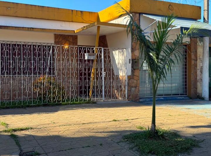 Casa · 120m² · 5 Ambientes · 2 Cocheras