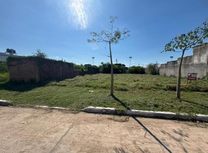 Terreno · 300m²