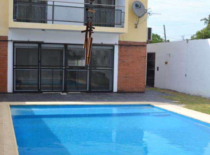 Casa · 128m² · 5 Ambientes · 2 Cocheras