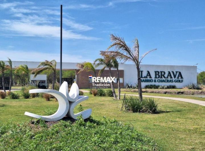 Terreno · 876m²