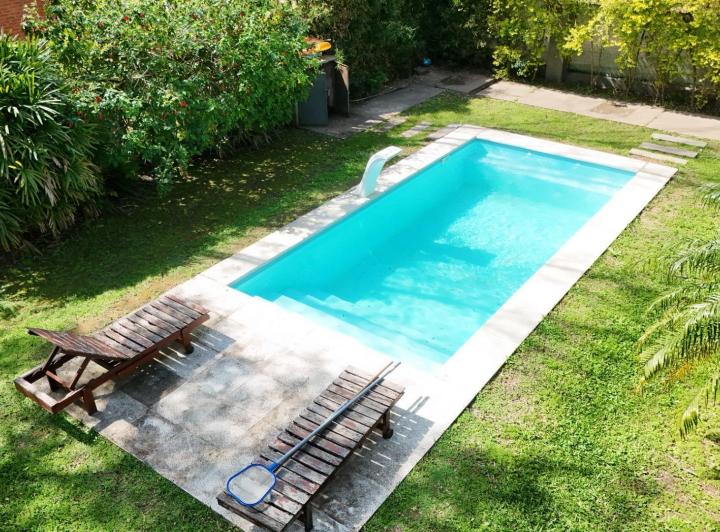 Casa · 110m² · 6 Ambientes · 2 Cocheras
