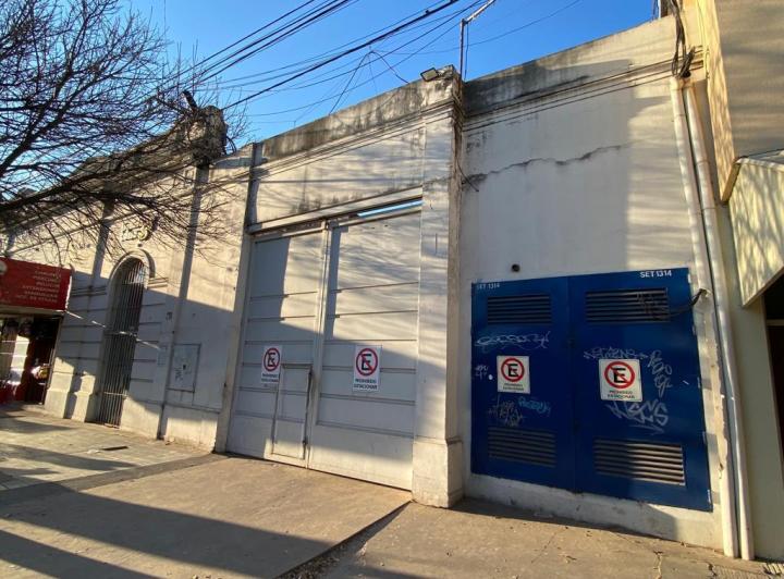 Local comercial · 553m²