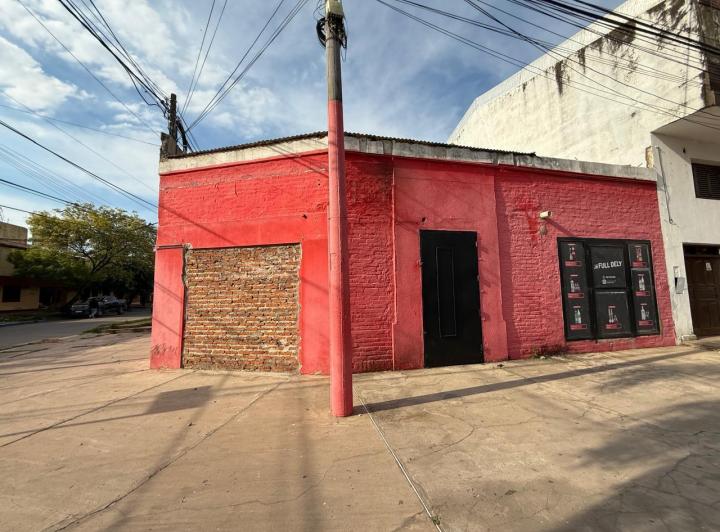 Local comercial · 220m²