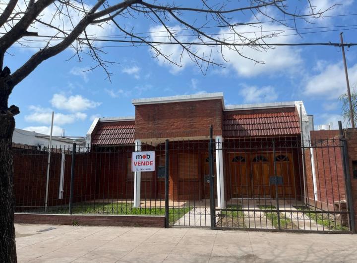 Casa · 120m² · 4 Ambientes · 1 Cochera