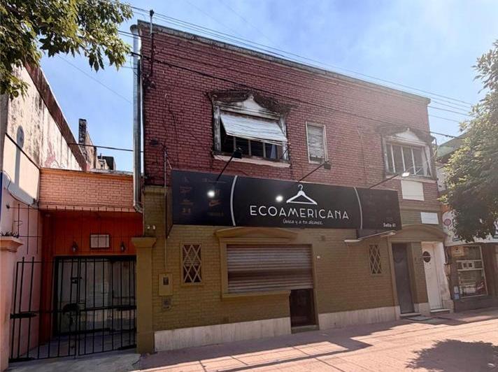 Local comercial · 220m²