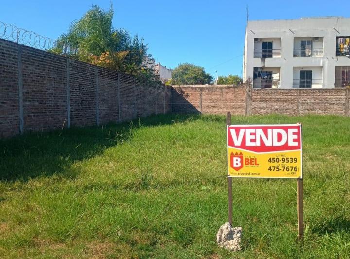 Terreno · 300m²