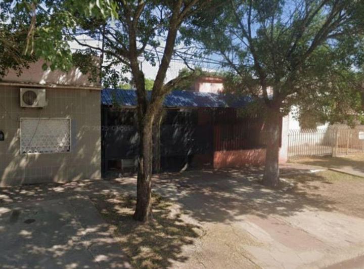 Casa · 220m² · 7 Ambientes · 2 Cocheras