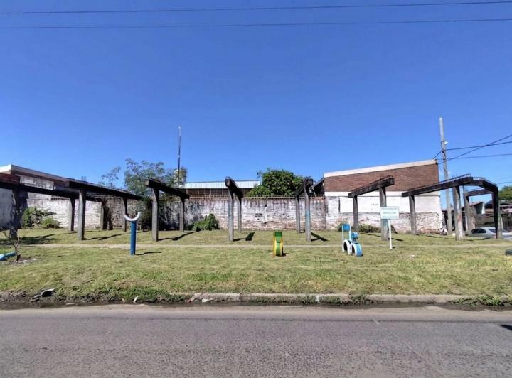Terreno · 244m²