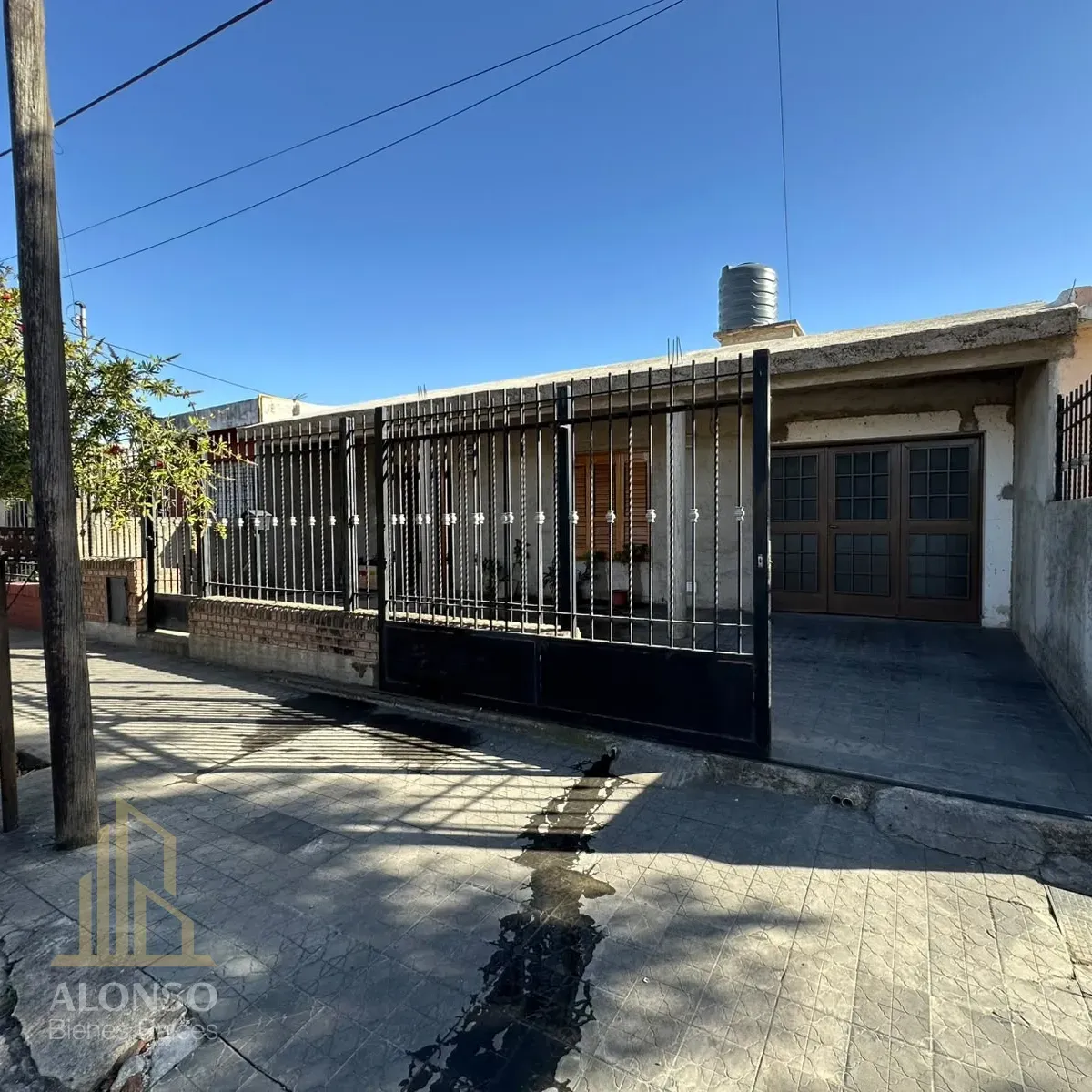 🏡AMPLIA CASA 2 DORM C/PATIO QUINCHO Y GARAGE📍CHASCOMUS 3251 B°JOSE HERNANDEZ