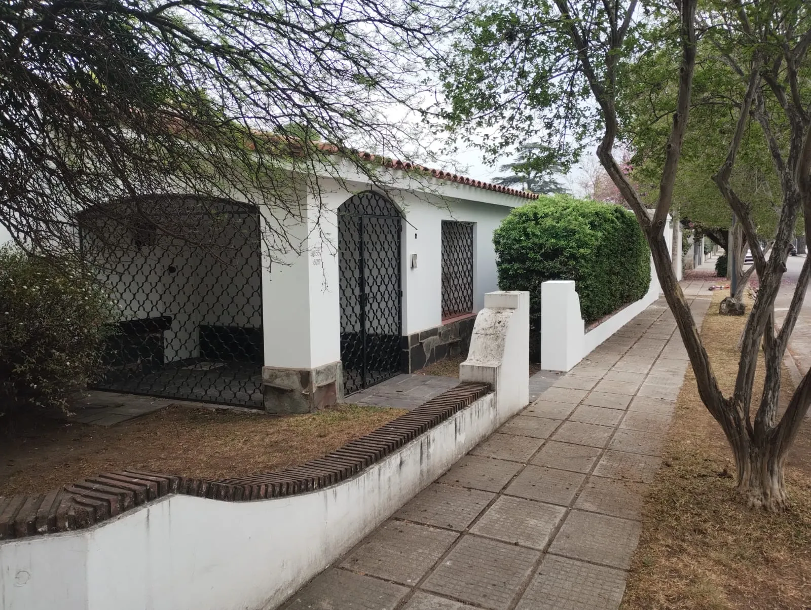 Dueño directo alquila casa Cerro de las Rosas