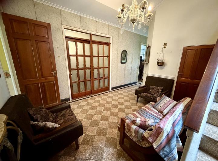 Casa · 177m² · 5 Ambientes · 1 Cochera