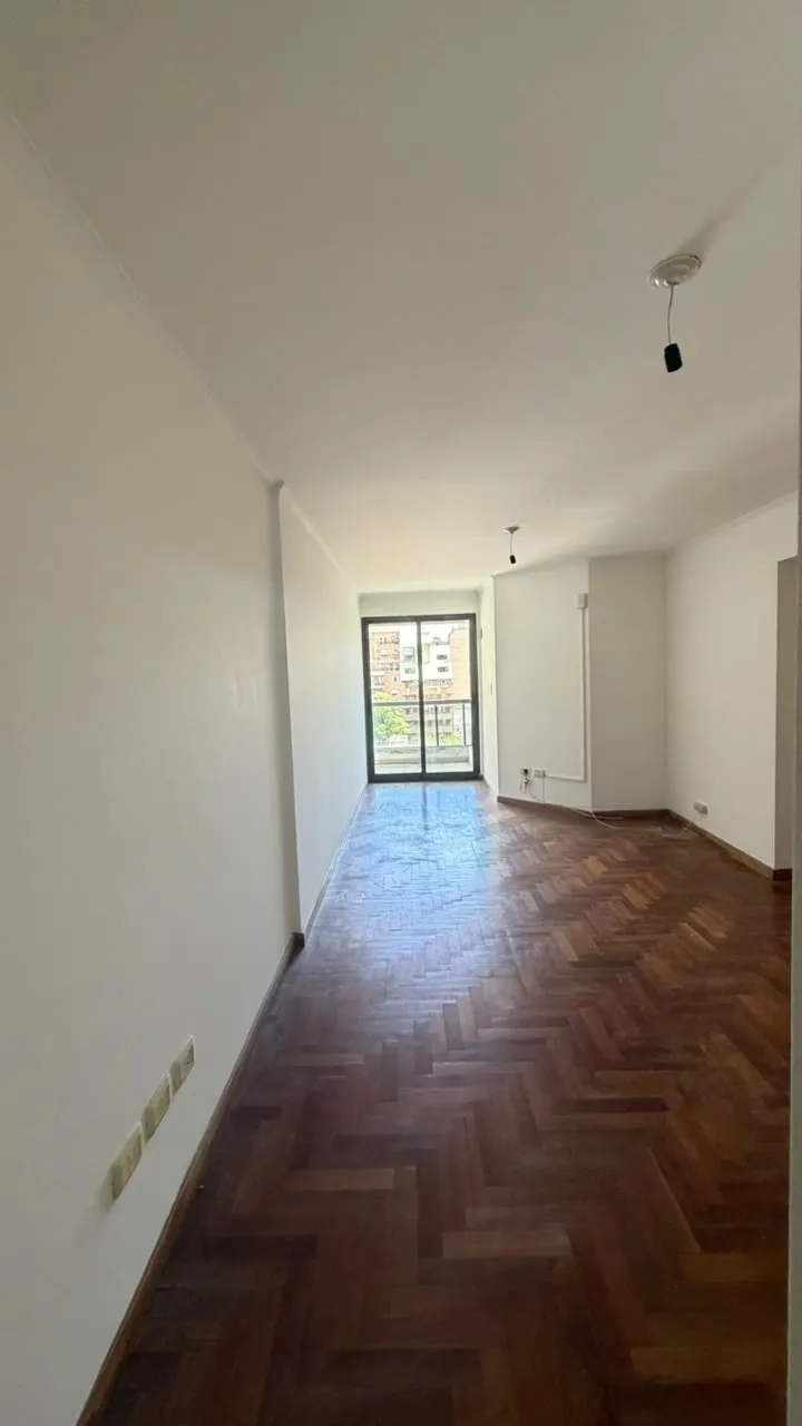EN ALQUILER - NUEVA CORDOBA - UN DORMITORIO - EXCELENTE ZONA A METROS DE LA PLAZA ESPAÑA