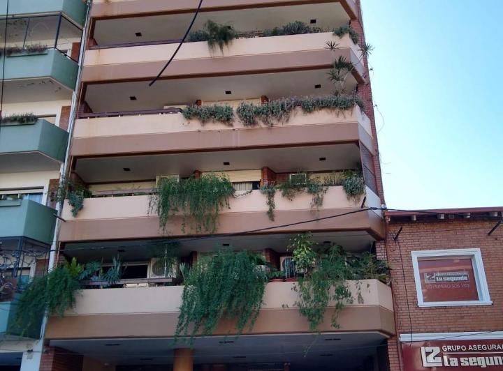 Departamento · 200m² · 5 Ambientes · 1 Cochera