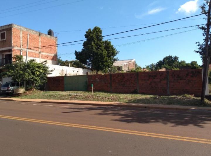 Terreno · 677m²