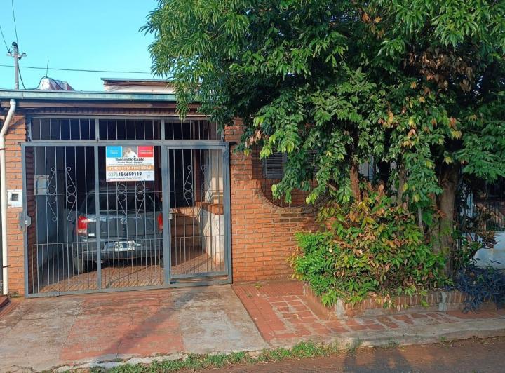 Casa · 135m² · 8 Ambientes · 1 Cochera