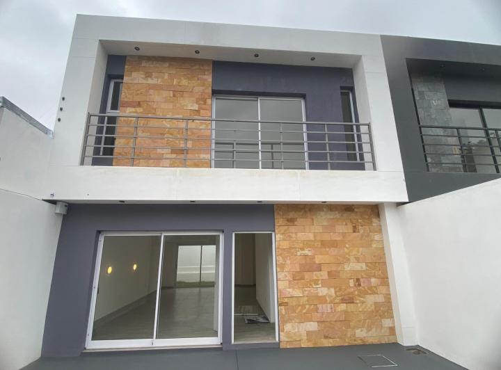 Casa · 120m² · 3 Dormitorios · 1 Cochera