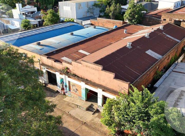 Depósito · 616m²
