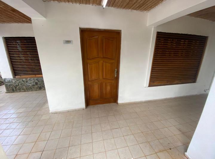 Casa · 119m² · 5 Ambientes · 2 Cocheras