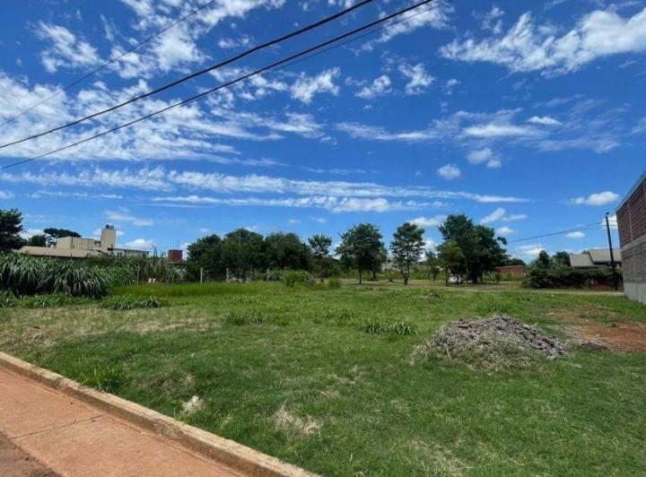 Terreno · 395m²