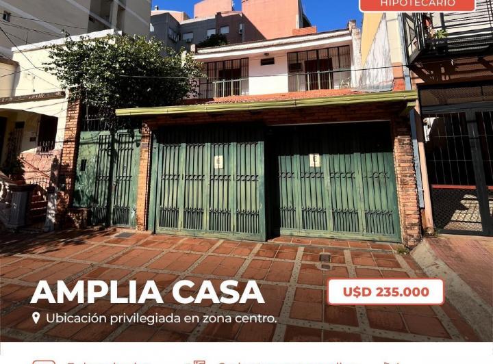 Casa · 220m² · 4 Ambientes · 2 Cocheras
