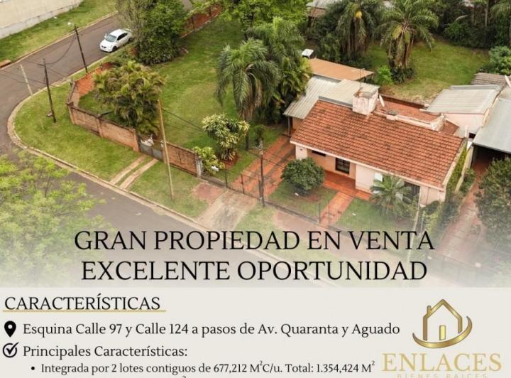 Casa · 176m² · 6 Ambientes · 2 Cocheras