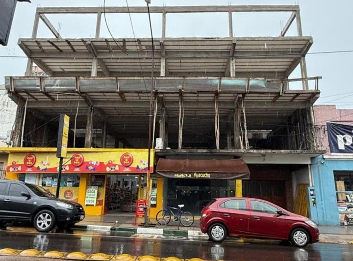 Local comercial · 731m²