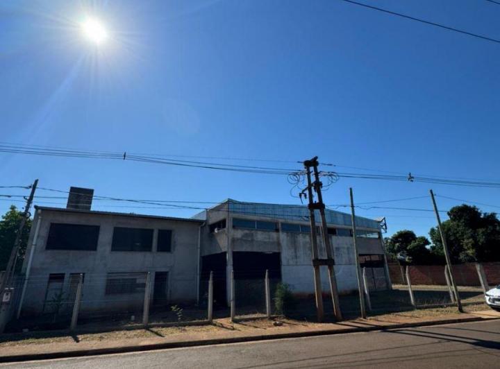 Bodega-Galpón · 1800m²