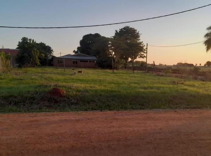 Terreno · 400ha