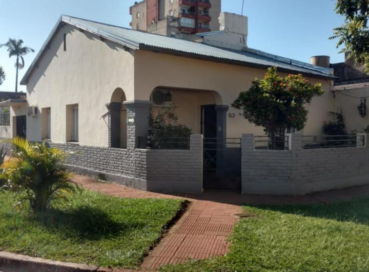 Casa · 170m² · 4 Ambientes · 1 Cochera