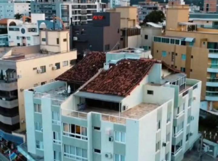 Departamento · 50m² · 7 Ambientes · 2 Cocheras