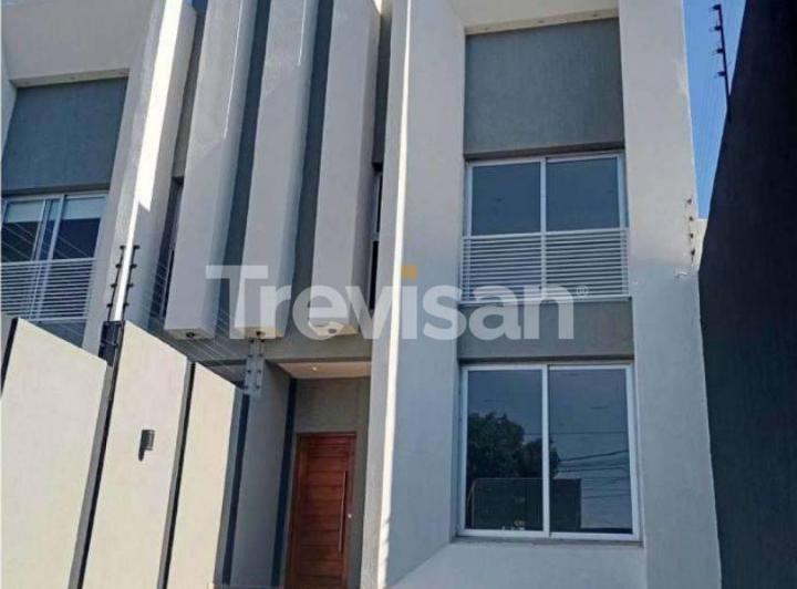 Casa · 148m² · 4 Ambientes · 2 Cocheras