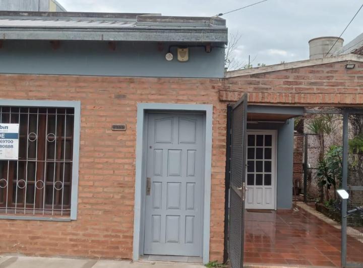 Casa · 300m² · 3 Dormitorios · 1 Cochera