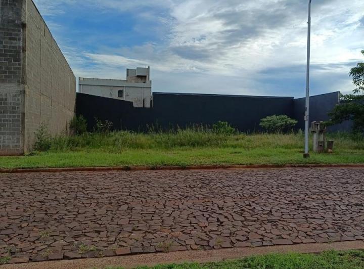 Terreno · 280m²