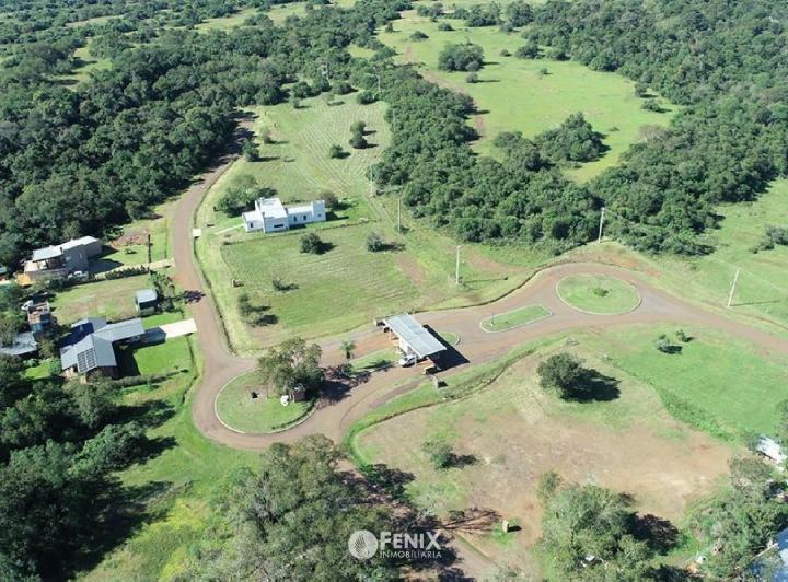 Terreno · 300m²