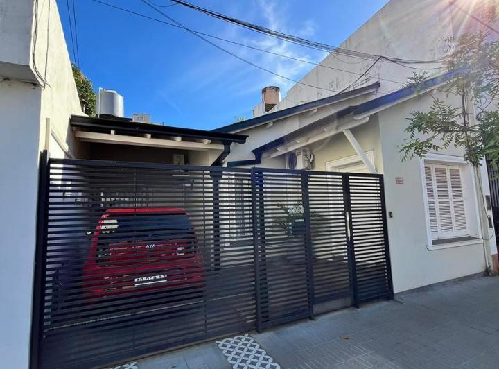 Casa · 150m² · 4 Ambientes · 1 Cochera