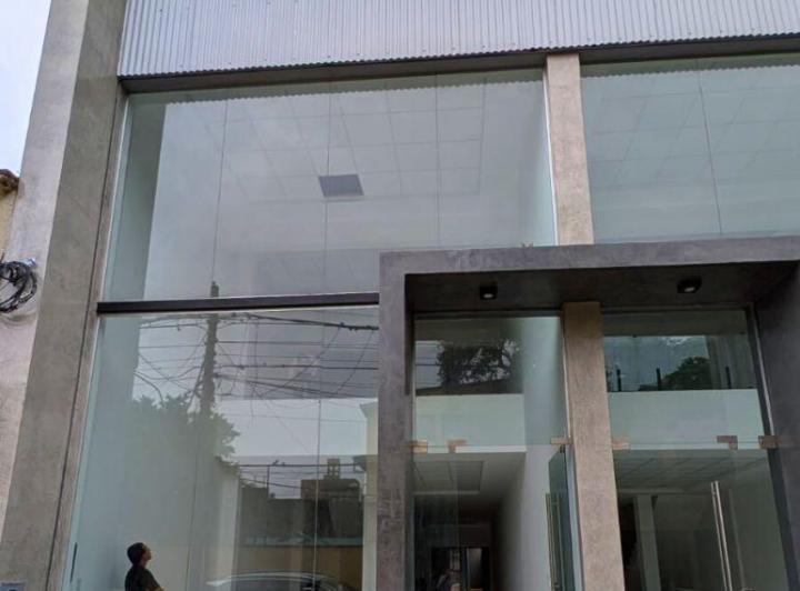 Local comercial · 158m² · 4 Ambientes