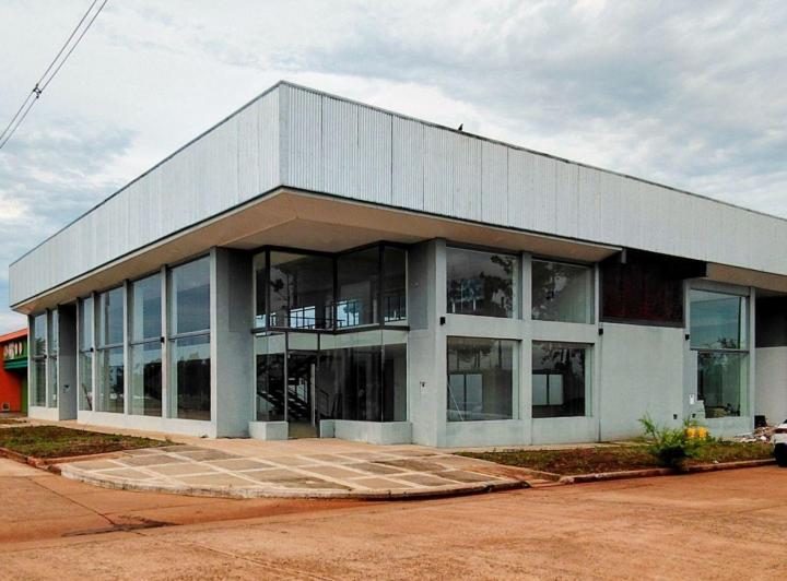 Local comercial · 541m²