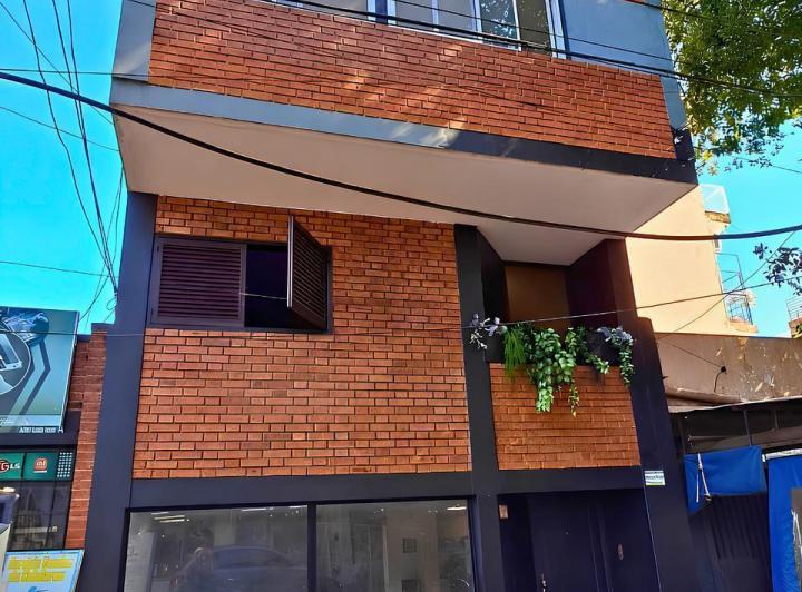 Edificio · 210m²